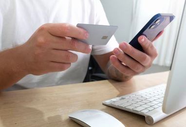 ba cây trực tuyến 8Day